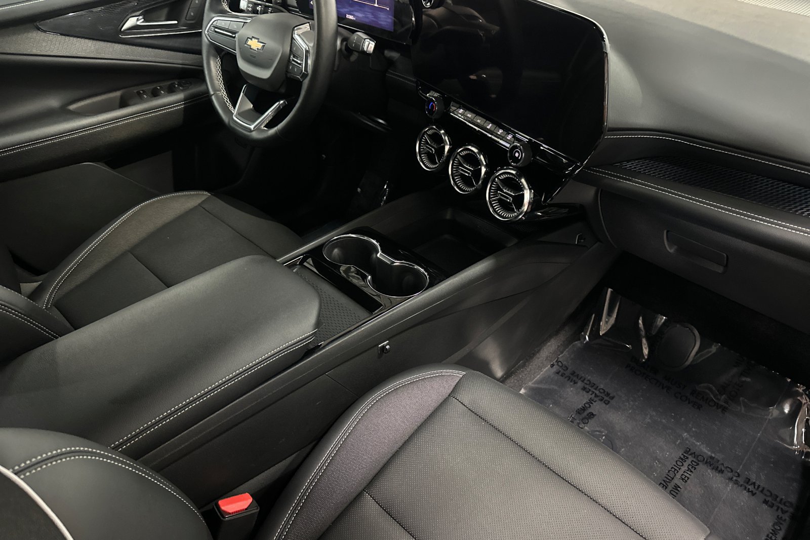 Used 2024 Chevrolet Blazer EV LT AWD/4WD image 19