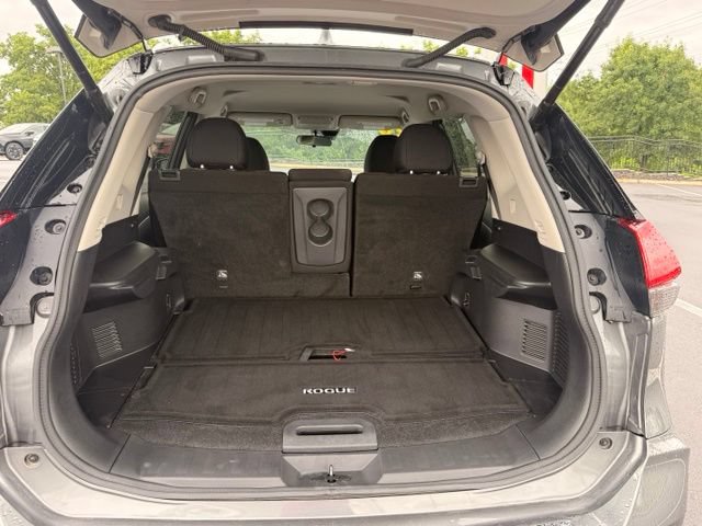 Certified 2020 Nissan Rogue SV w/ Premium Package AWD/4WD image 18
