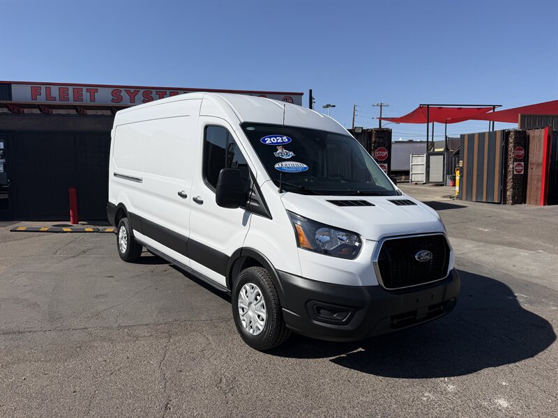 Used 2025 Ford Transit 250 148 Medium Roof RWD video 1