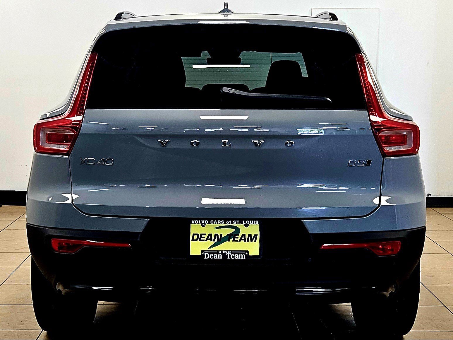 New 2026 Volvo XC40 B5 Plus w/ Climate Package AWD/4WD image 8