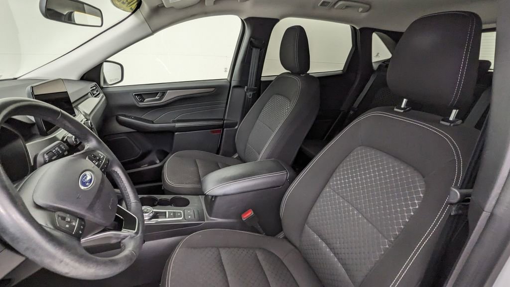 Certified 2023 Ford Escape Active image 2