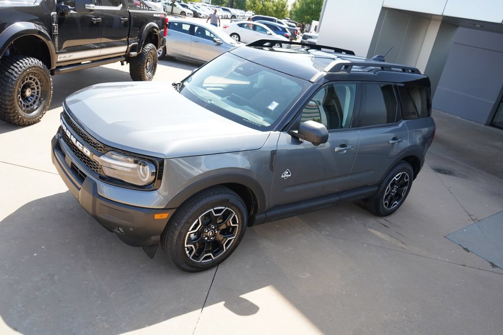 New 2026 Ford Bronco Sport Outer Banks w/ Outer Banks Tech Package+ AWD/4WD image 14
