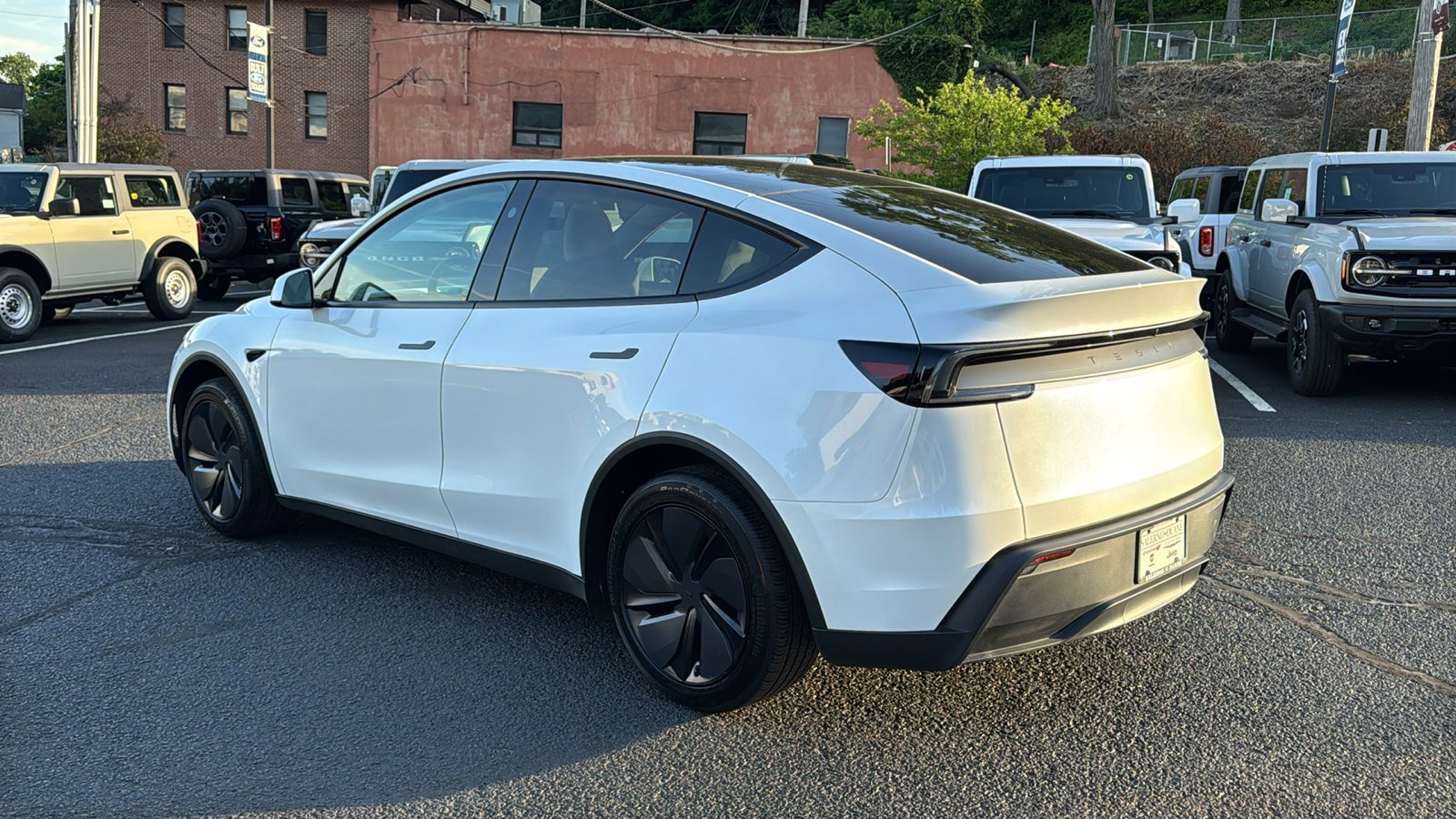 Used 2026 Tesla Model Y 2WD image 10