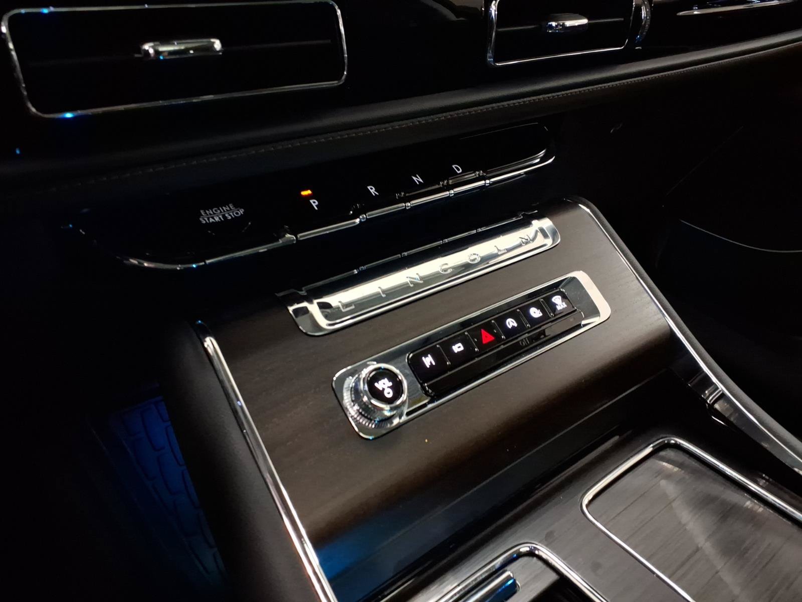 New 2026 Lincoln Aviator Reserve w/ Illumination Package AWD/4WD image 18