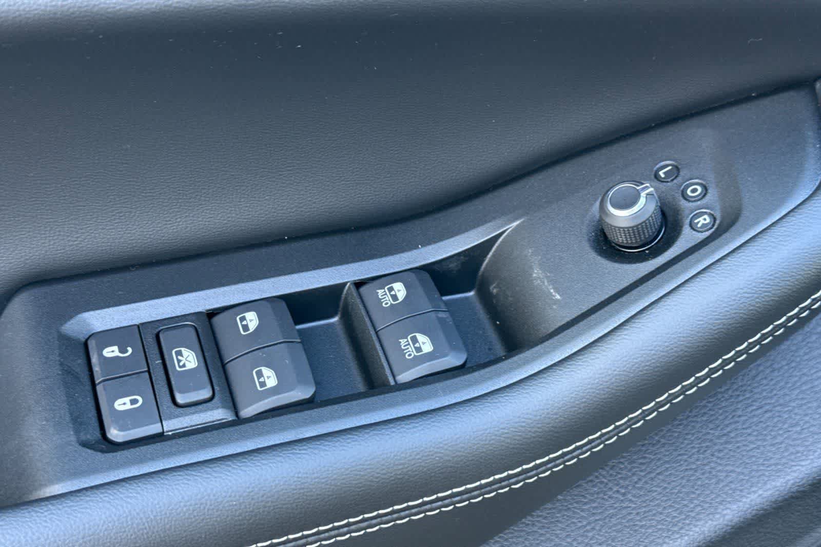 New 2026 Jeep Grand Cherokee Altitude AWD/4WD image 13