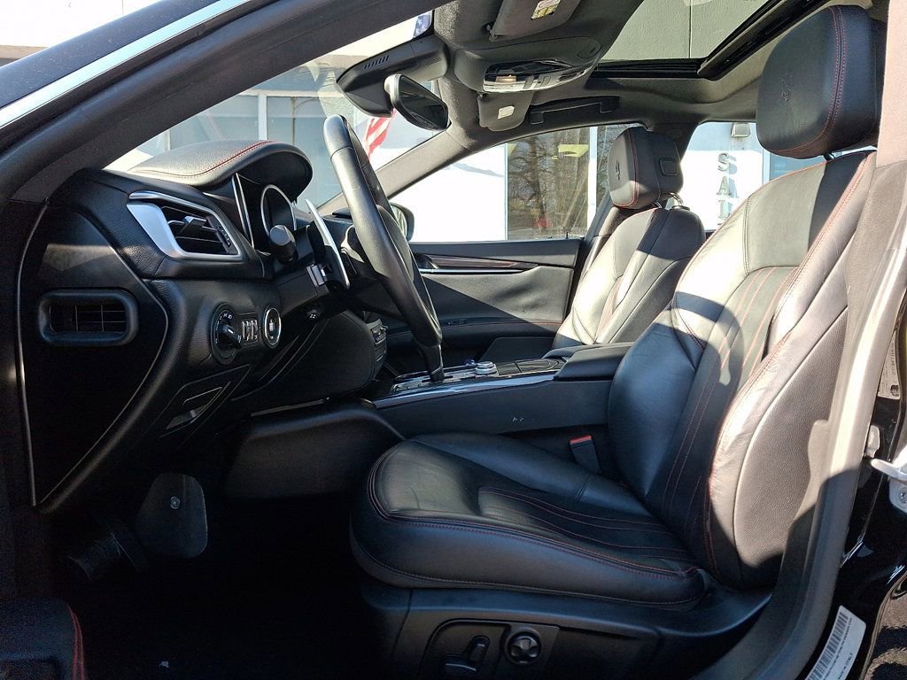 Used 2017 Maserati Ghibli image 12