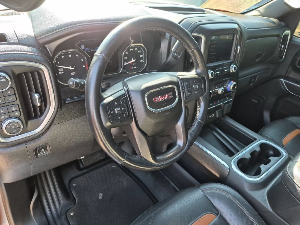 Used 2021 GMC Sierra 1500 AT4 w/ AT4 Value Package AWD/4WD image 2