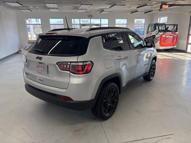 New 2026 Jeep Compass Latitude AWD/4WD image 7