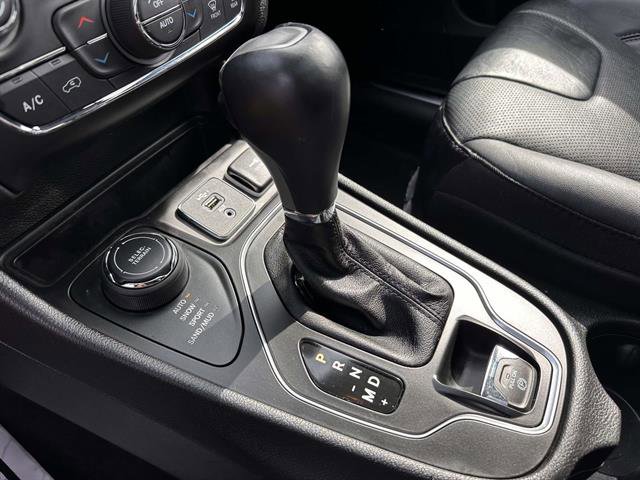 Used 2021 Jeep Cherokee High Altitude image 37