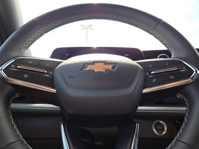 Used 2025 Chevrolet Traverse LT w/ LPO, Floor Liner Package FWD image 28