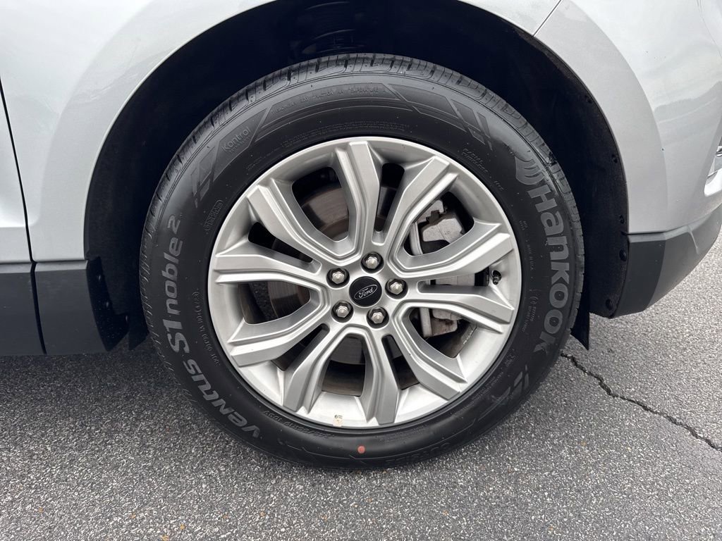 Used 2024 Ford Edge Titanium image 29