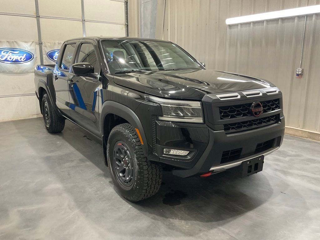 Used 2025 Nissan Frontier PRO-4X w/ Pro Premium Package image 1