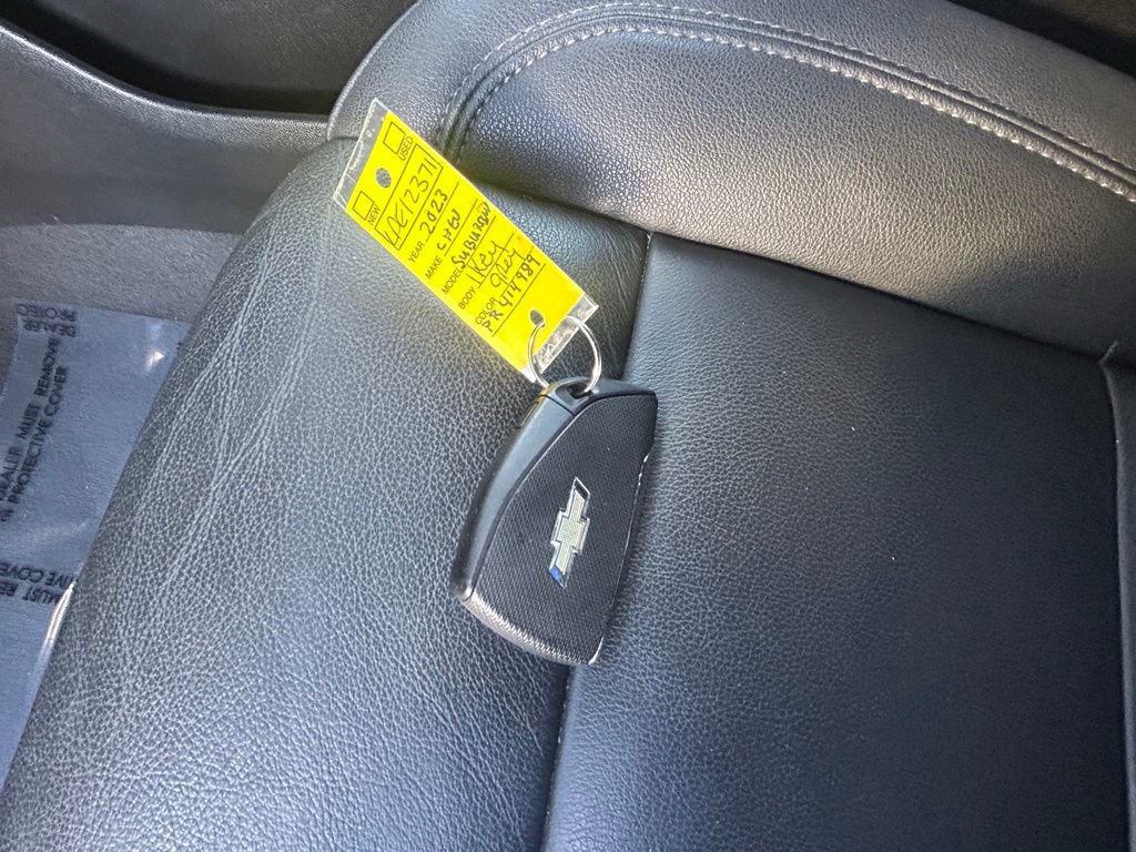 Used 2023 Chevrolet Suburban LT image 41