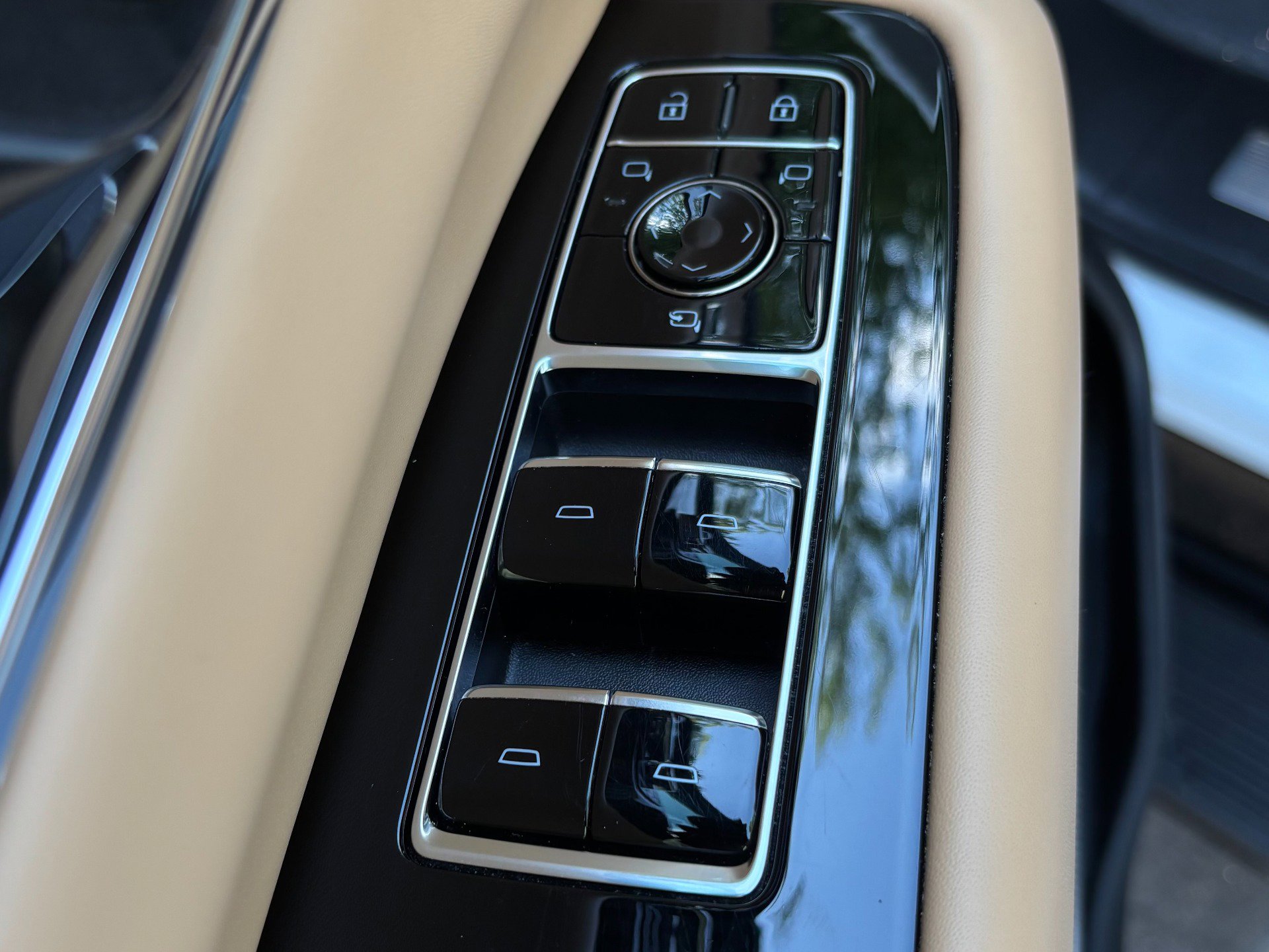 Used 2026 Cadillac Escalade IQ Luxury 2 AWD/4WD image 67