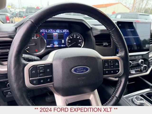 Used 2024 Ford Expedition XLT image 24