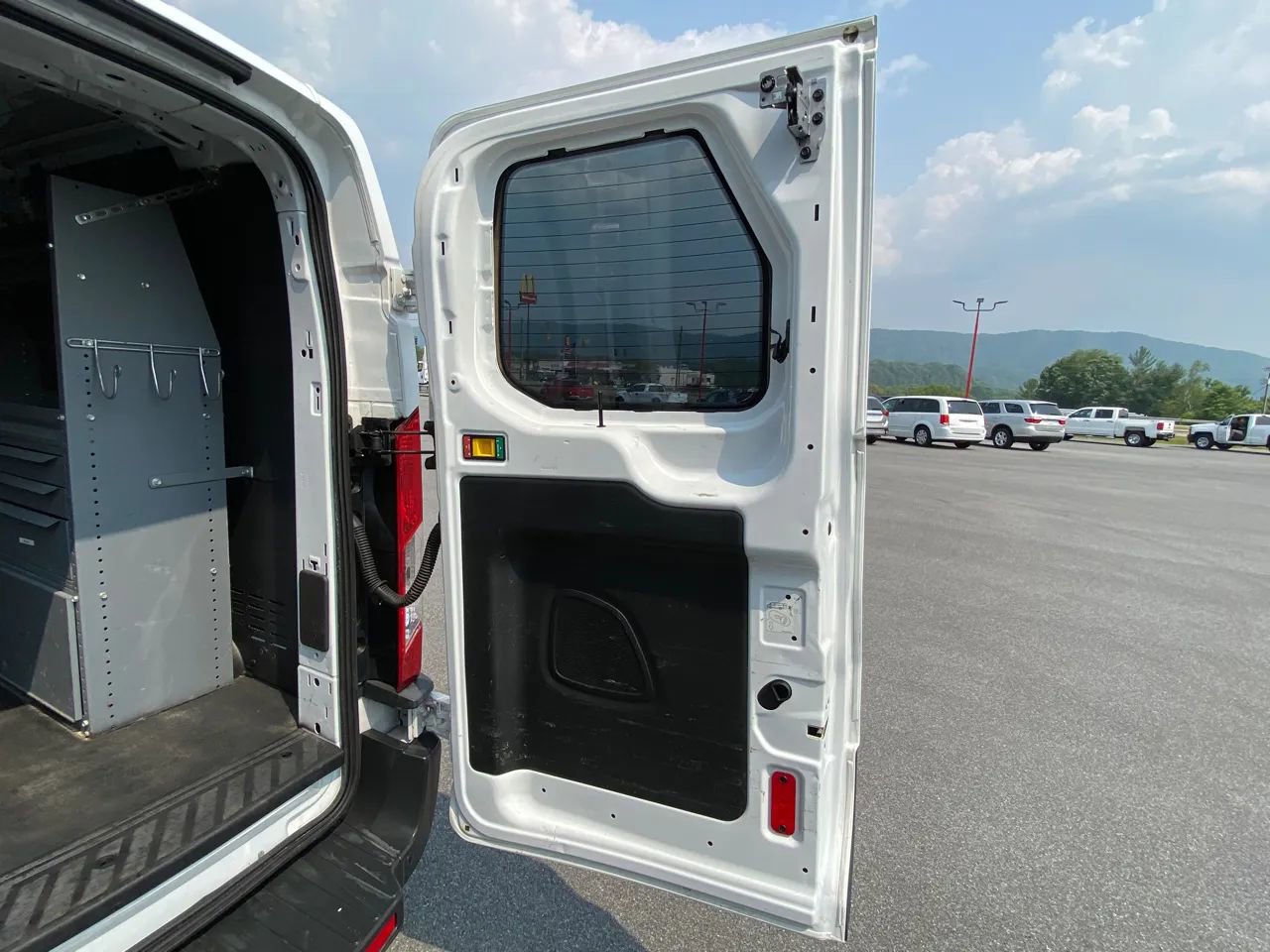 Used 2016 Ford Transit 150 Low Roof RWD image 26