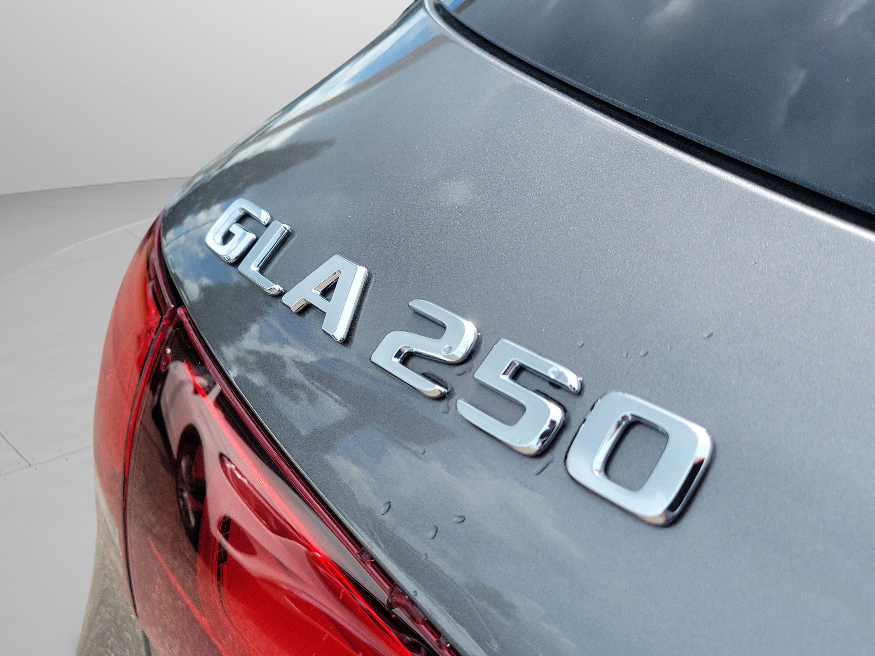 Used 2022 Mercedes-Benz GLA 250 4MATIC image 29