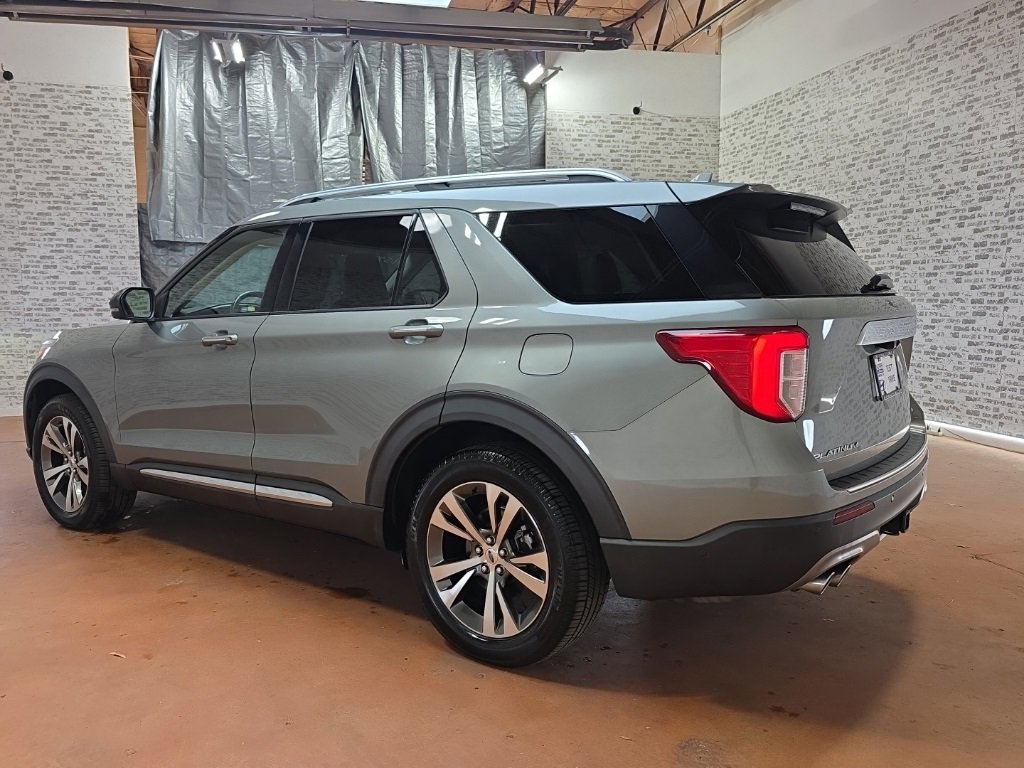 Used 2020 Ford Explorer Platinum w/ Premium Technology Package image 6