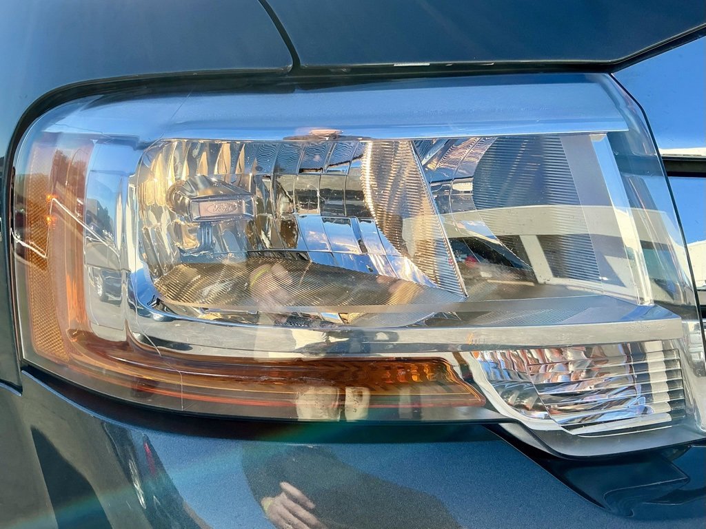 Used 2015 Ford Expedition XLT w/ Equipment Group 202A image 8