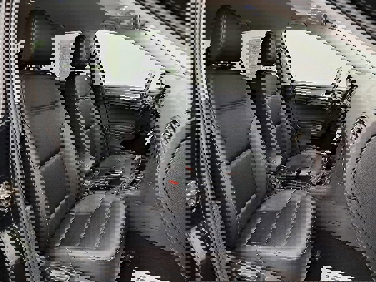 Used 2017 Volkswagen Golf Alltrack S image 23