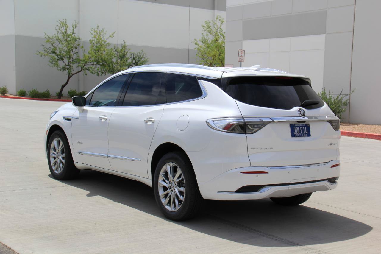 Used 2023 Buick Enclave Avenir w/ Avenir Technology Package FWD image 7