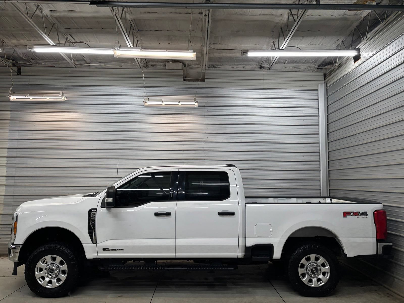 Used 2023 Ford F250 XLT w/ FX4 Off-Road Package AWD/4WD image 8