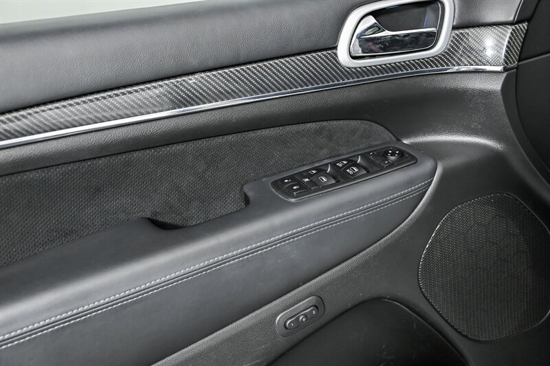Used 2019 Jeep Grand Cherokee SRT AWD/4WD image 13