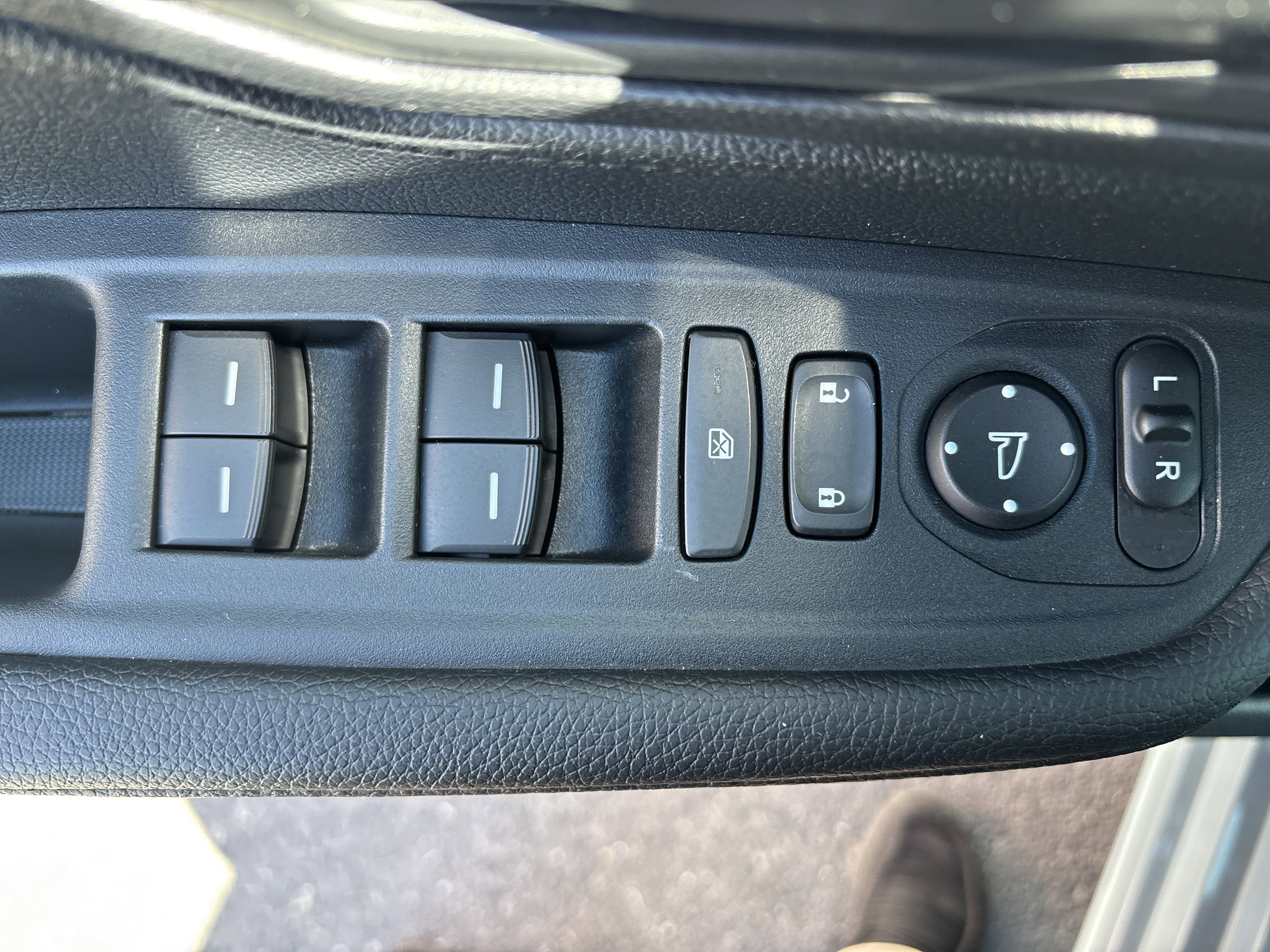 Used 2025 Honda Odyssey Sport-L image 18