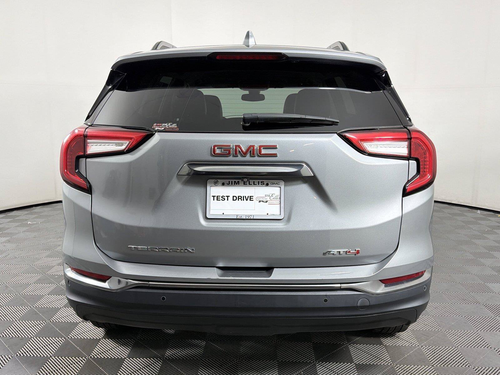 Certified 2024 GMC Terrain AT4 AWD/4WD image 4