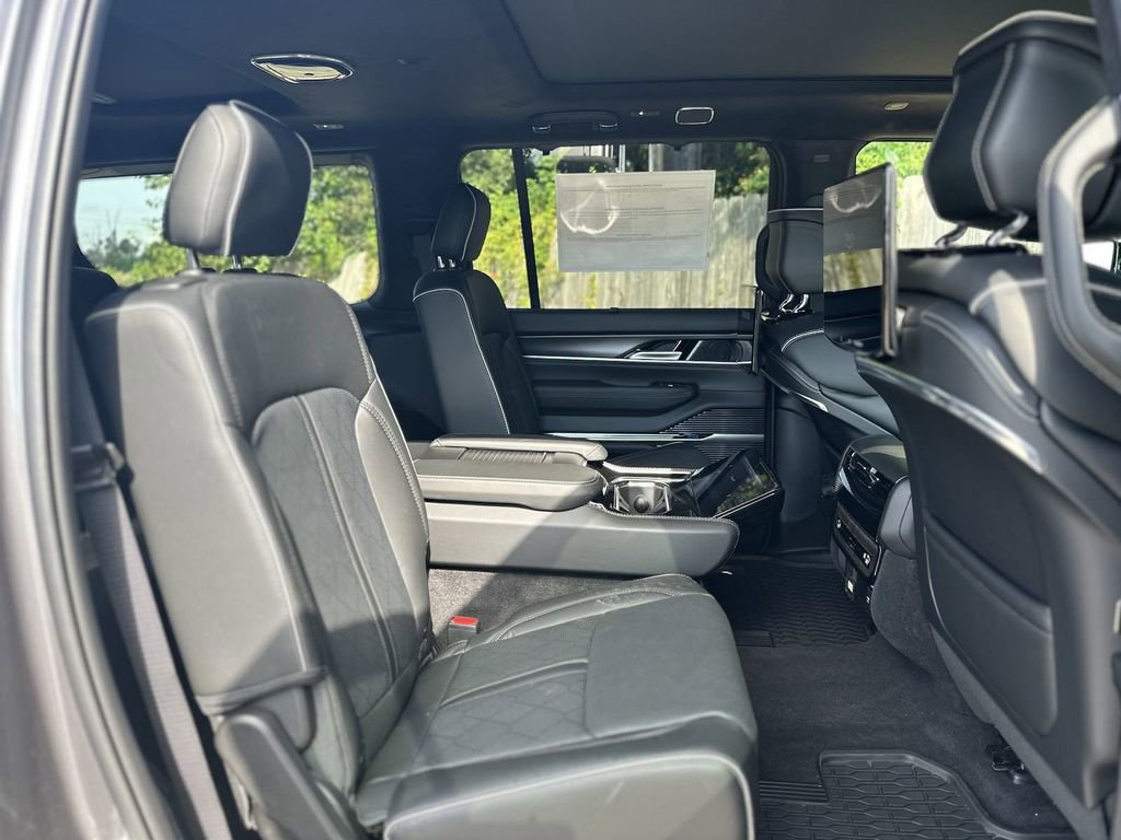 New 2024 Jeep Grand Wagoneer Series II w/ Quick Order Packagew 28T image 15