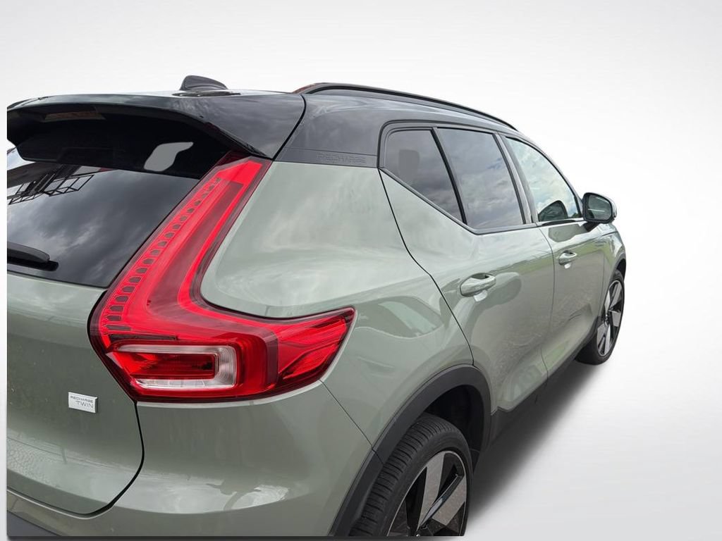 Used 2023 Volvo XC40 Recharge Ultimate AWD/4WD image 4