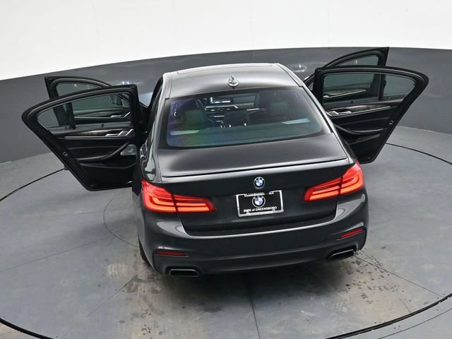 Used 2018 BMW M550i xDrive image 40
