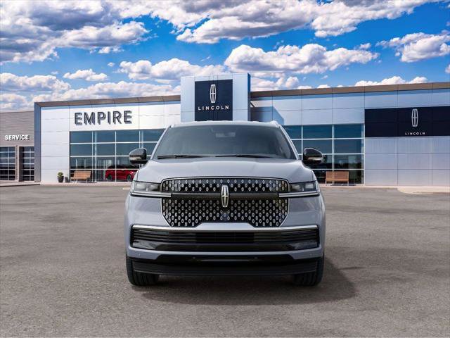 New 2027 Lincoln Navigator L Premier AWD/4WD image 3
