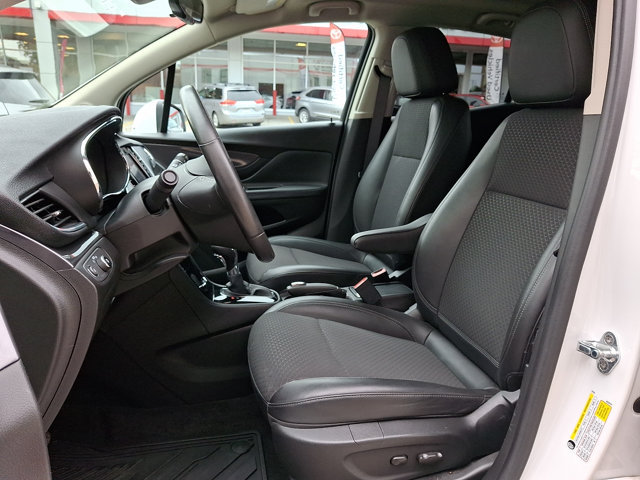 Used 2022 Buick Encore Preferred w/ Safety Package AWD/4WD image 13