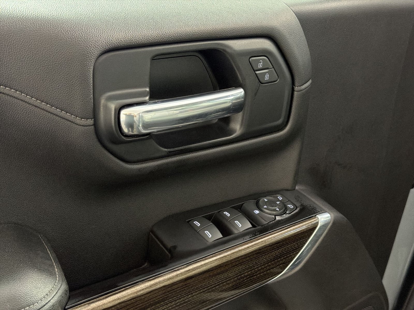 Used 2020 Chevrolet Silverado 1500 RST w/ All-Star Edition AWD/4WD image 15