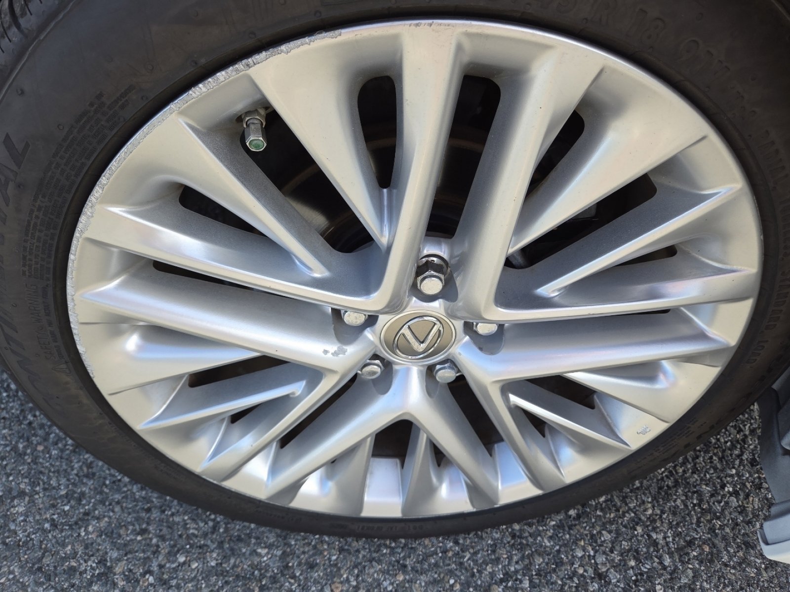 Used 2014 Lexus ES 350 w/ Luxury Package FWD image 11