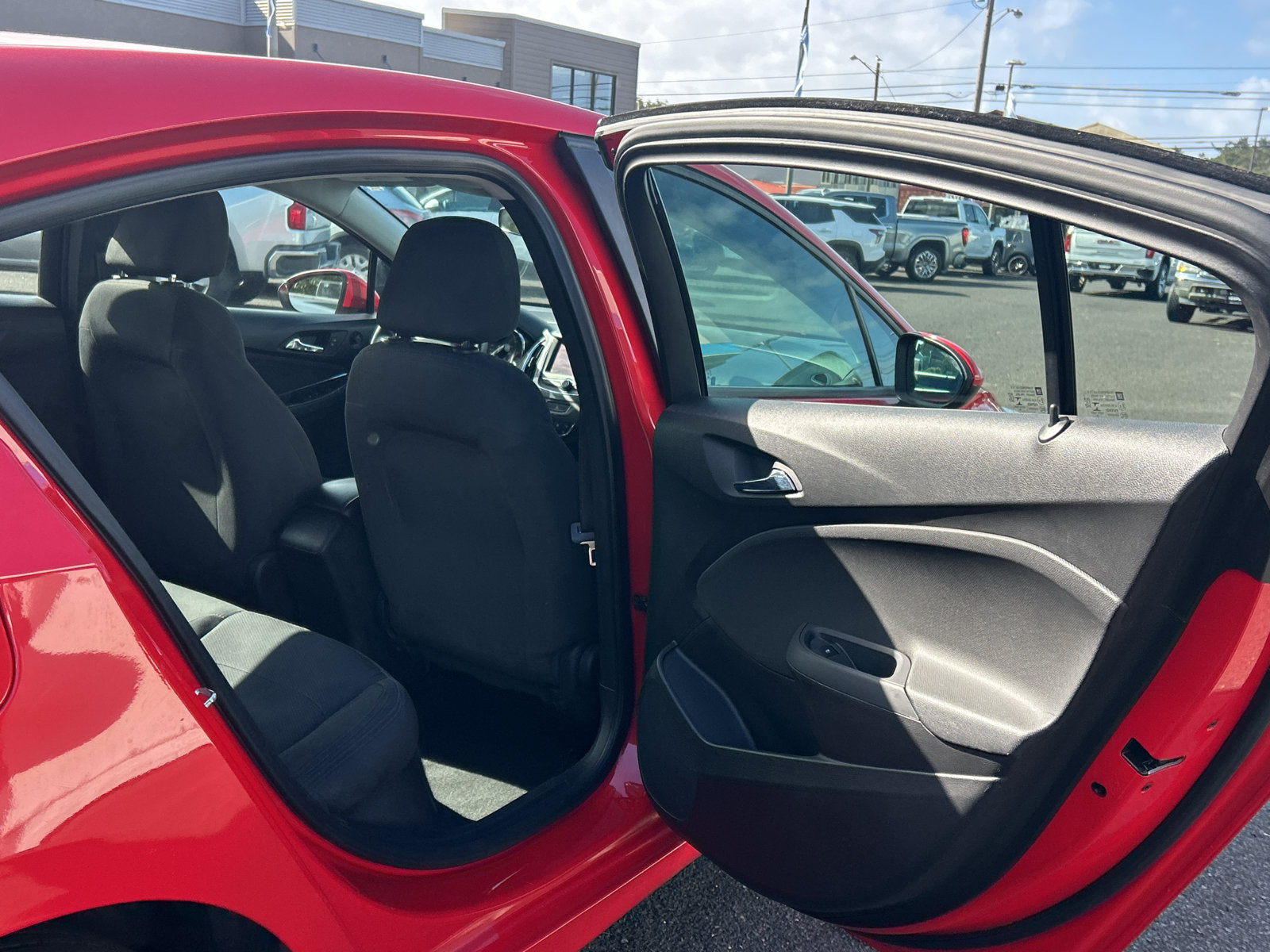 Used 2019 Chevrolet Cruze LS w/ LS Convenience Package FWD image 24