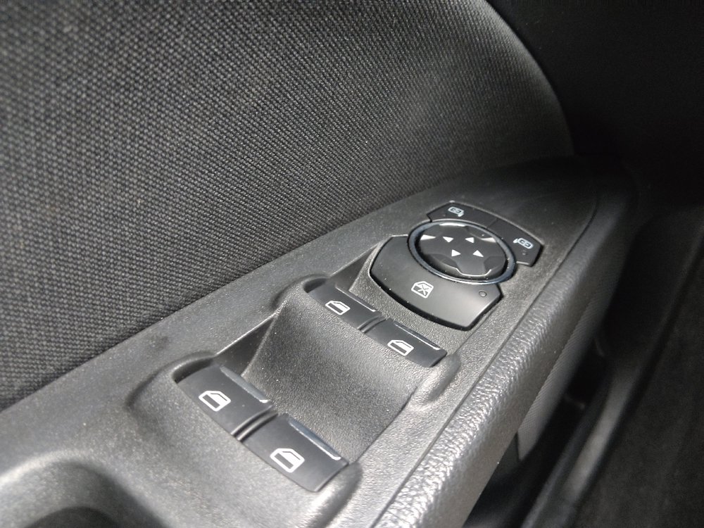 Used 2019 Ford Fusion SE FWD image 27