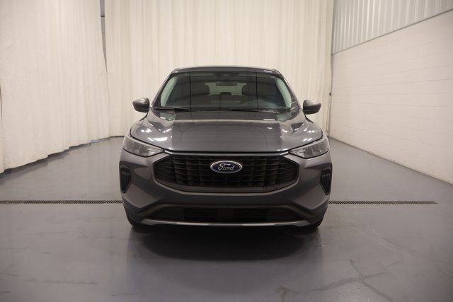 Used 2023 Ford Escape Active w/ Tech Pack #1 image 3