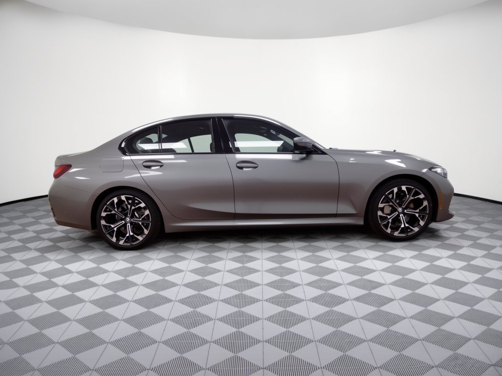 Used 2026 BMW 330i xDrive Sedan w/ M Sport Package AWD/4WD image 8