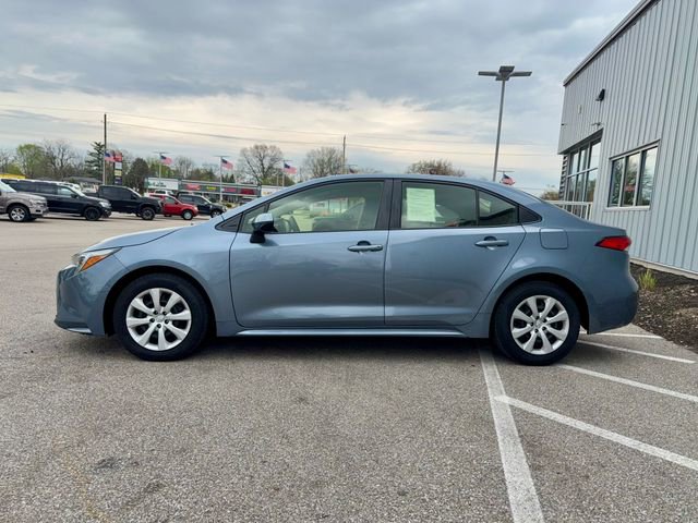 Used 2023 Toyota Corolla LE image 4