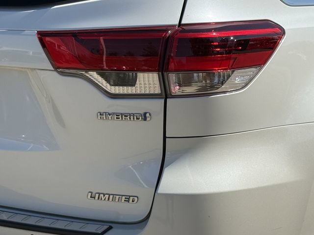Used 2017 Toyota Highlander Limited AWD/4WD image 7