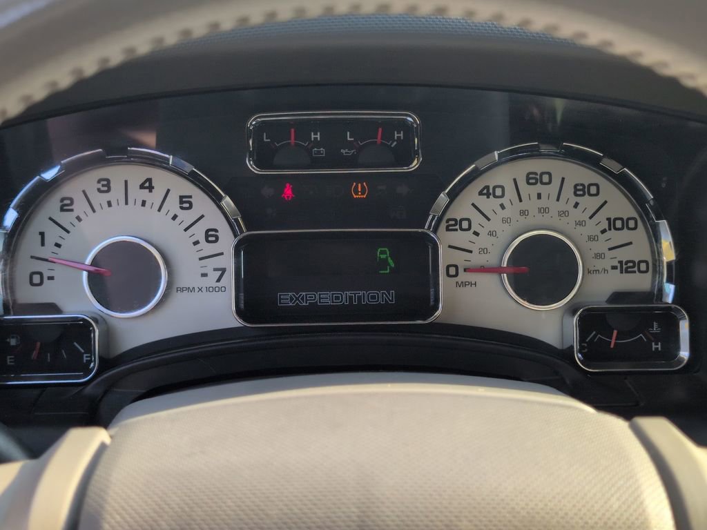 Used 2011 Ford Expedition EL XLT image 14