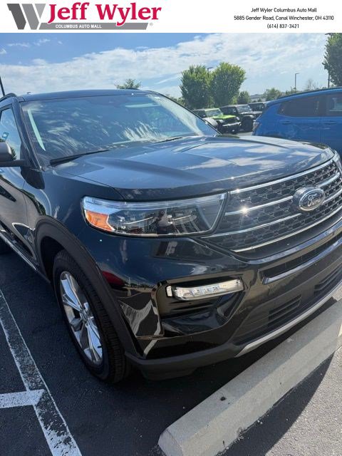 Used 2023 Ford Explorer XLT w/ Equipment Group 202A AWD/4WD image 1
