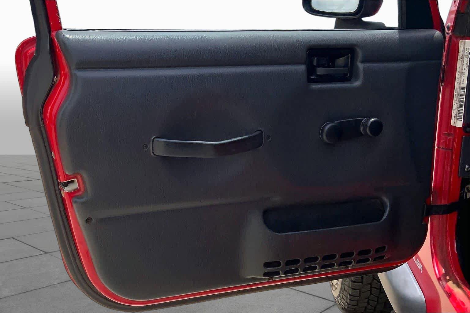 Used 2005 Jeep Wrangler X AWD/4WD image 21