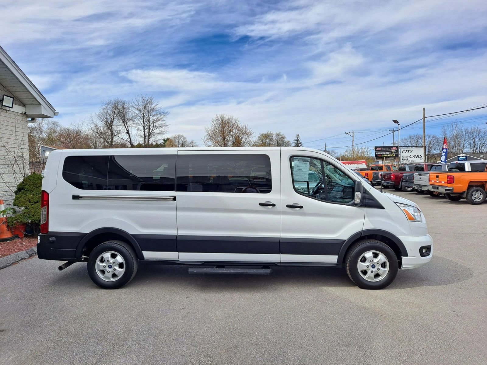 Used 2020 Ford Transit 350 XLT RWD image 4