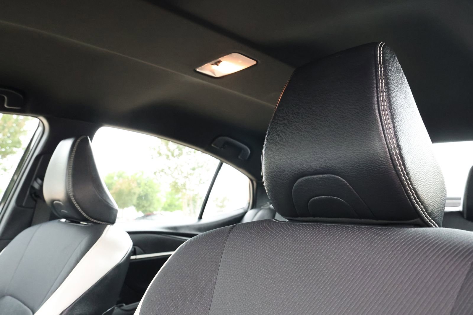 Used 2025 Toyota Camry SE FWD image 15