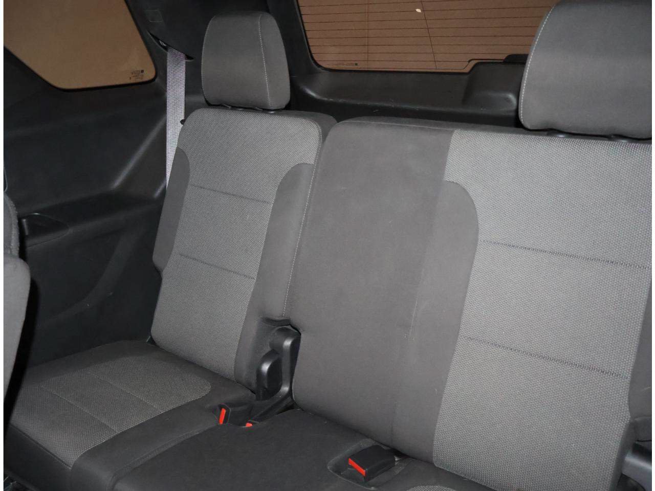 Used 2023 Chevrolet Traverse LT FWD image 16