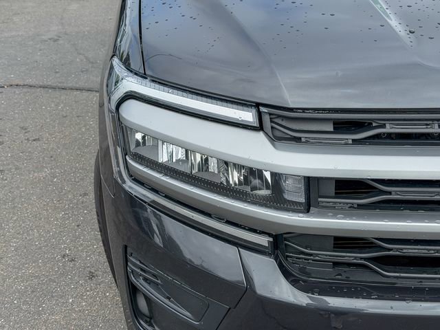Used 2024 Ford Expedition Max XLT AWD/4WD image 5