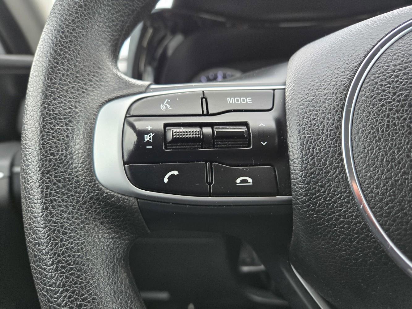 Used 2023 Kia K5 LXS image 19